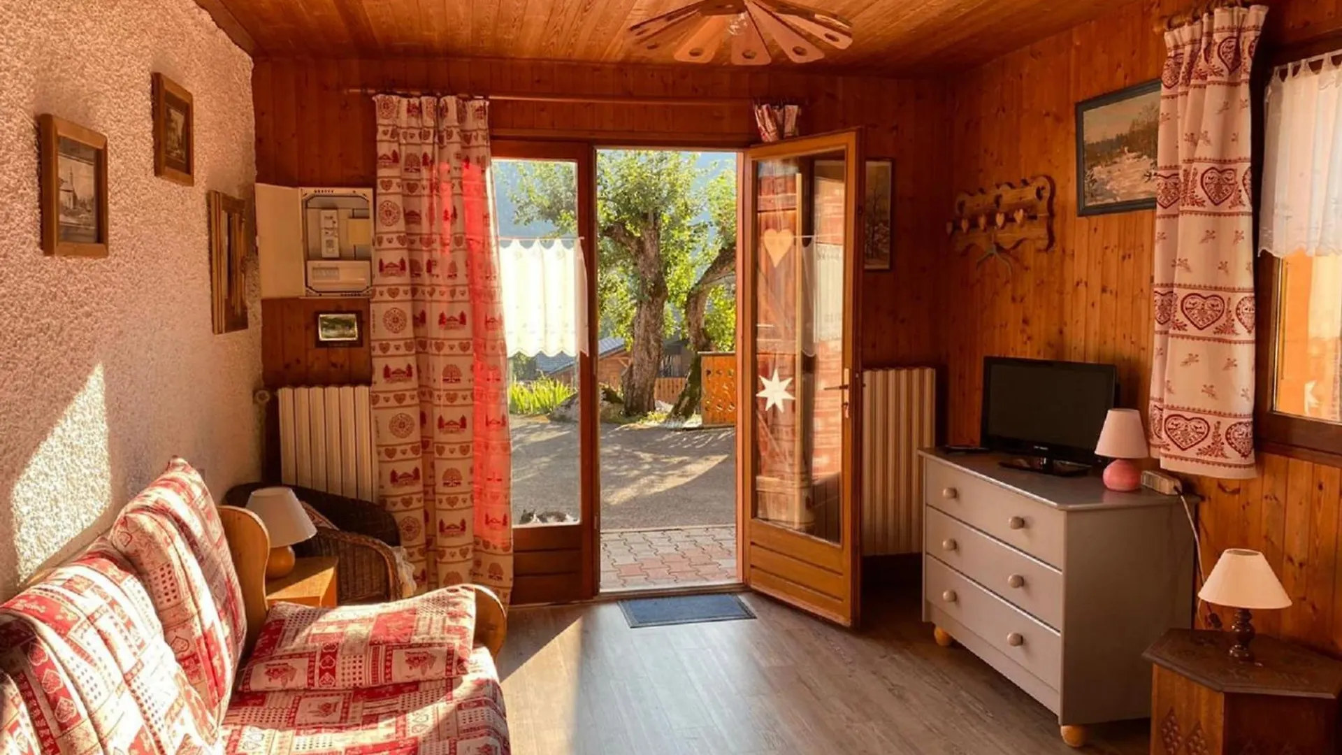 Studio 2 Pers. Chatel, 200M Telesiege, Terrasse, Wifi, Animaux Admis - Fr-1-676-157