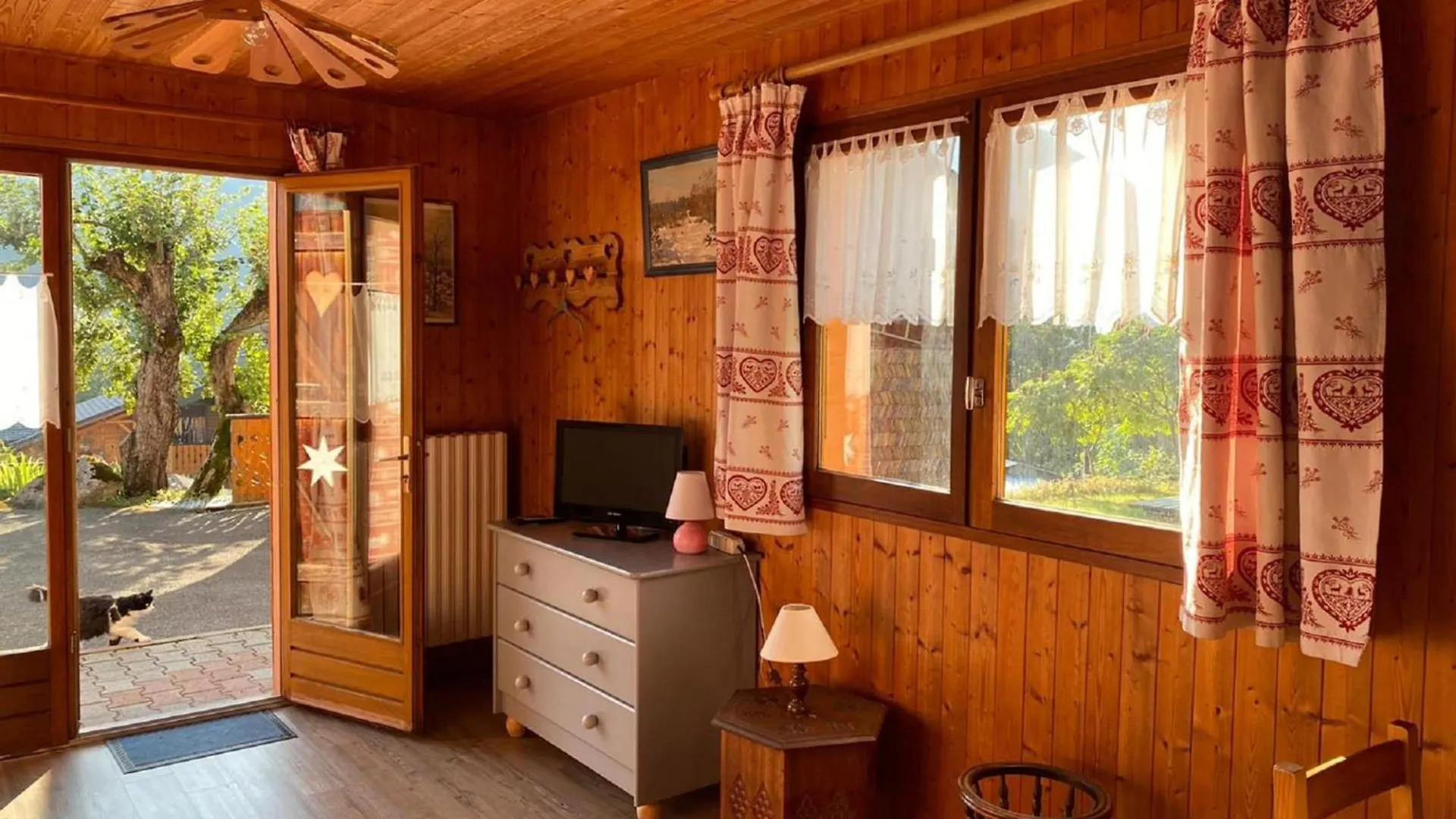 Studio 2 Pers. Chatel, 200M Telesiege, Terrasse, Wifi, Animaux Admis - Fr-1-676-157